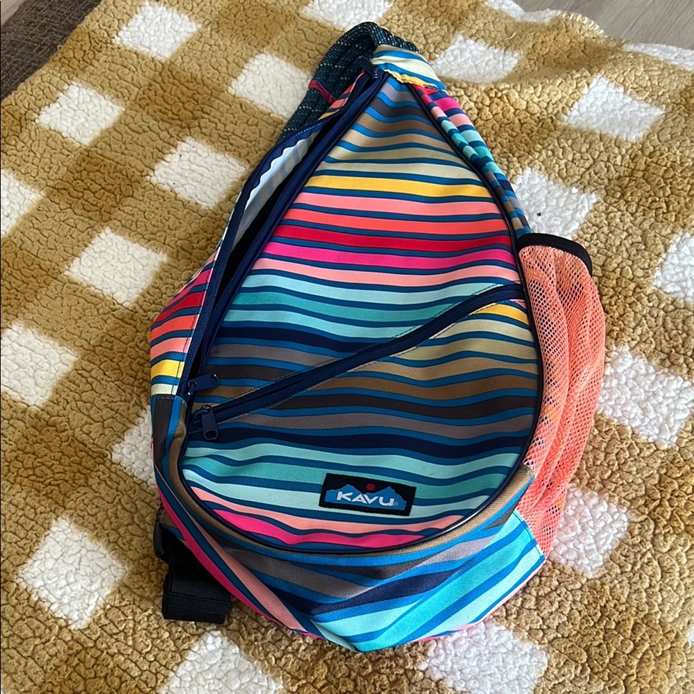 Kavu waterproof one shoulder backpack